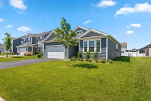 7656 W 105th Pl, Crown Point, IN 46307 - Photo 3