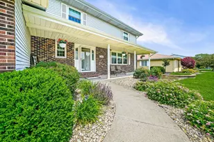 1200 Seminole Dr, Crown Point, IN 46307 - Photo 3