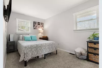 3317 W 78th Avenue, Merrillville, IN 46410 - Photo 11