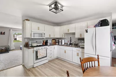 3317 W 78th Avenue, Merrillville, IN 46410 - Photo 7