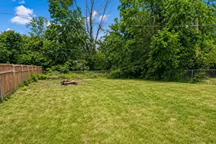 1224 Clay St, Gary, IN 46403 - Photo 3