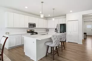 2260 E 110th Ln, Crown Point, IN 46307 - Photo 9