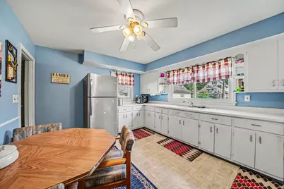 805 Division Street, La Porte, IN 46350 - Photo 5