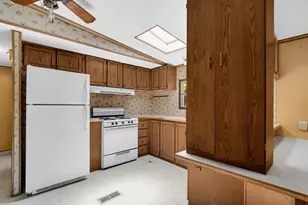 8176 W Pahs Rd, Michigan City, IN 46360 - Photo 7