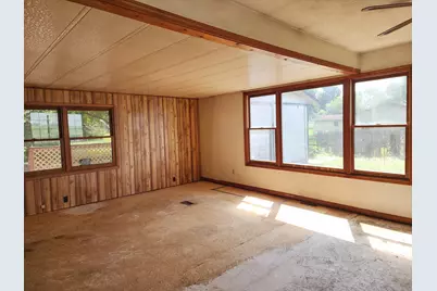 3882 E 200 S, La Porte, IN 46350 - Photo 3