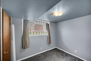 6131 Pennsylvania St, Merrillville, IN 46410 - Photo 15