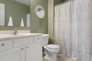 4401 W 73rd Ct, Merrillville, IN 46410 - Photo 9