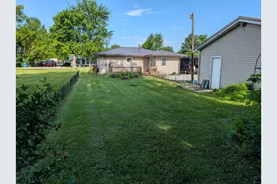 510 S Madison Street, Medaryville, IN 47957 - Photo 5