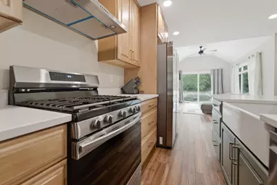 10852 N 100 E, Wheatfield, IN 46392 - Photo 3