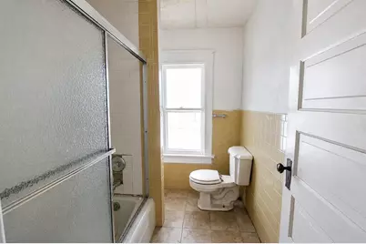 111 Noble Street, La Porte, IN 46350 - Photo 17