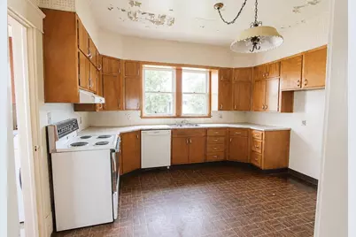 111 Noble Street, La Porte, IN 46350 - Photo 5