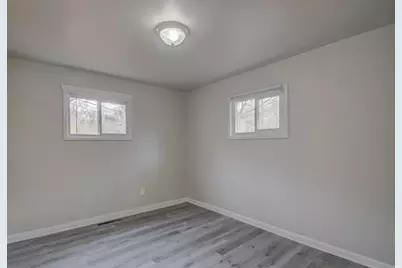 940 Mount Street, Gary, IN 46406 - Photo 9