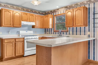 9024 Oak Street, Wheatfield, IN 46392 - Photo 7
