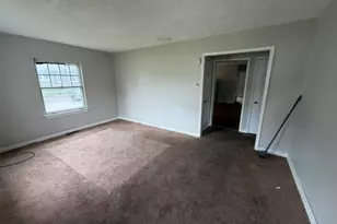 574 Ralston St, Gary, IN 46406 - Photo 5