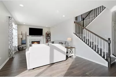 10332 Adler Cove, Saint John, IN 46373 - Photo 5