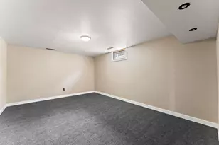 2568 Brandt St, Portage, IN 46368 - Photo 13
