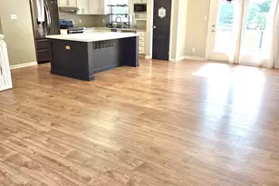 3203 Parker Dr, Valparaiso, IN 46383 - Photo 11