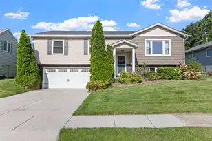 3203 Parker Dr, Valparaiso, IN 46383 - Photo 1