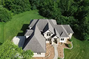 8751 Bridgewater Ct, Crown Point, IN 46307 - Photo 11