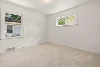 8140 Gordon Drive, Highland, IN 46322 - Photo 11