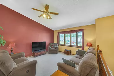 5843 Gardenia Avenue, Portage, IN 46368 - Photo 7