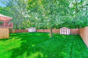 5843 Gardenia Ave, Portage, IN 46368 - Photo 5