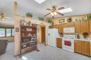 5843 Gardenia Ave, Portage, IN 46368 - Photo 11