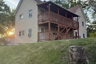 509 Union St, Valparaiso, IN 46383 - Photo 1