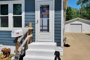 2114 Ohio St, Michigan City, IN 46360 - Photo 3