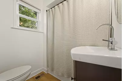 213 N East Street, Crown Point, IN 46307 - Photo 9