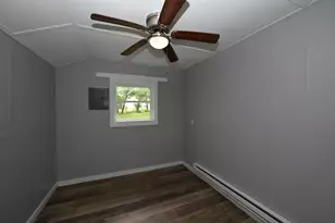 319 W 13th St, Winamac, IN 46996 - Photo 17