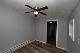 319 W 13th St, Winamac, IN 46996 - Photo 19