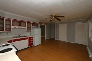 436 W Jefferson St, Winamac, IN 46996 - Photo 17