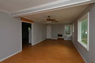 436 W Jefferson St, Winamac, IN 46996 - Photo 7