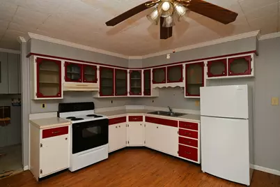 436 W Jefferson Street, Winamac, IN 46996 - Photo 15