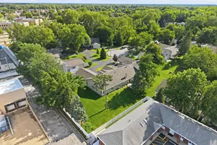 2267 Whispering Oaks Ct, Highland, IN 46322 - Photo 3