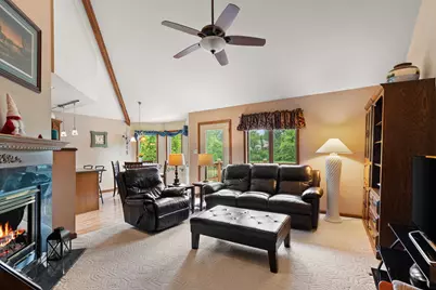 359 Tremont Lane, Valparaiso, IN 46385 - Photo 9