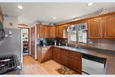 359 Tremont Lane, Valparaiso, IN 46385 - Photo 15