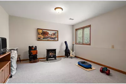 359 Tremont Lane, Valparaiso, IN 46385 - Photo 37