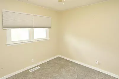 2113 W Porter Avenue, Chesterton, IN 46304 - Photo 11