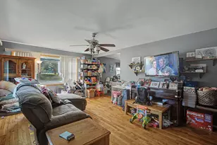 1108 Oak St, Valparaiso, IN 46383 - Photo 3