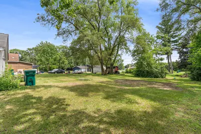105 E Arlington Avenue, North Judson, IN 46366 - Photo 15