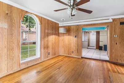 105 E Arlington Avenue, North Judson, IN 46366 - Photo 3