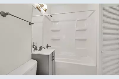 555 Locust Street #1, Valparaiso, IN 46383 - Photo 7