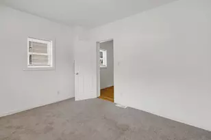 555 Locust St, Valparaiso, IN 46383 - Photo 11