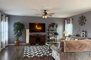 2155 W 129th Ave, Crown Point, IN 46307 - Photo 7