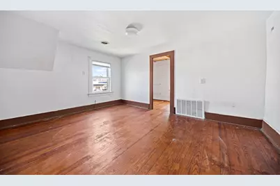 116 W Barker Avenue, Michigan City, IN 46360 - Photo 13