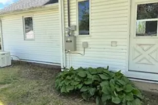 205 E Day St, Royal Center, IN 46978 - Photo 11