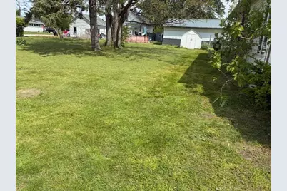 205 E Day Street, Royal Center, IN 46978 - Photo 9