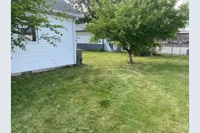 205 E Day Street, Royal Center, IN 46978 - Photo 3